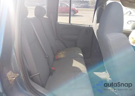 2006 Jeep Liberty Sport z USA, uszkodzony, nr VIN 1J4GL48K66W209049